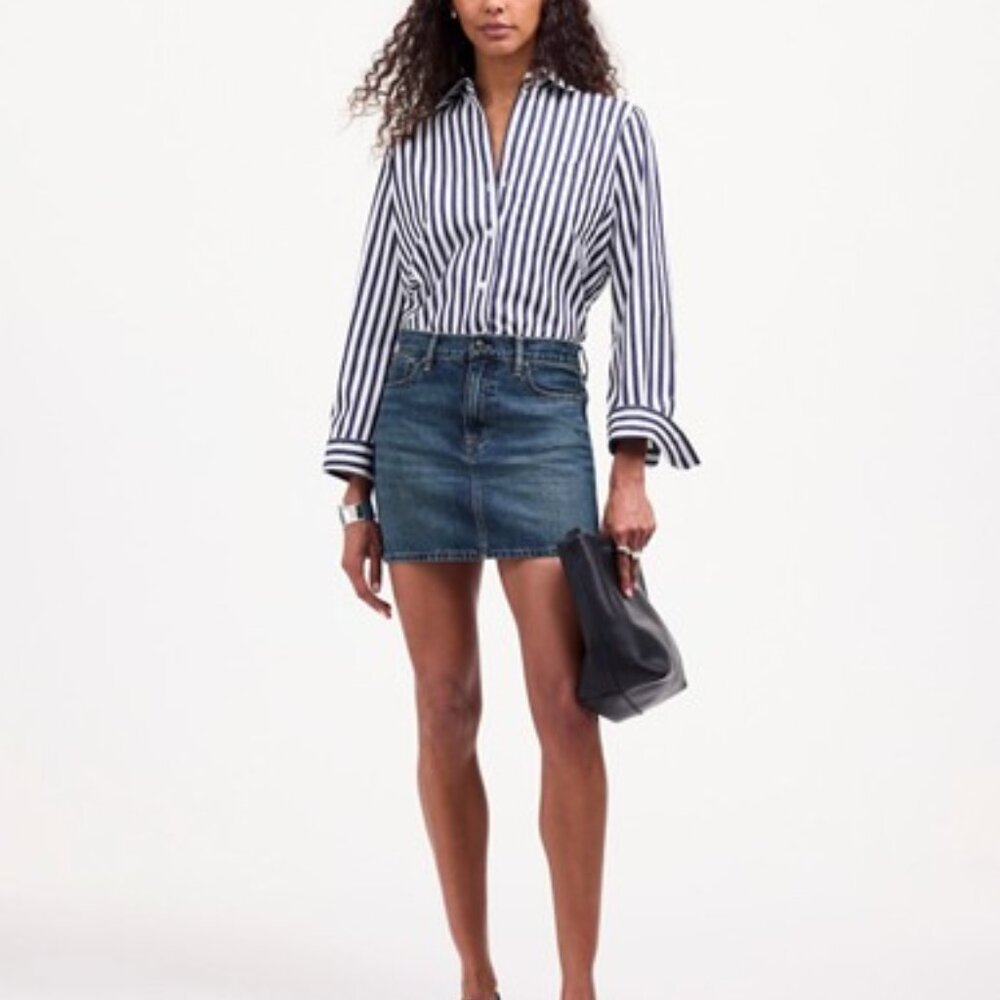 Madewell NWT Denim Miniskirt in Karney Wash, Size 30